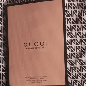 5 For $25 Gucci Éternité de Beauté Foundation Box